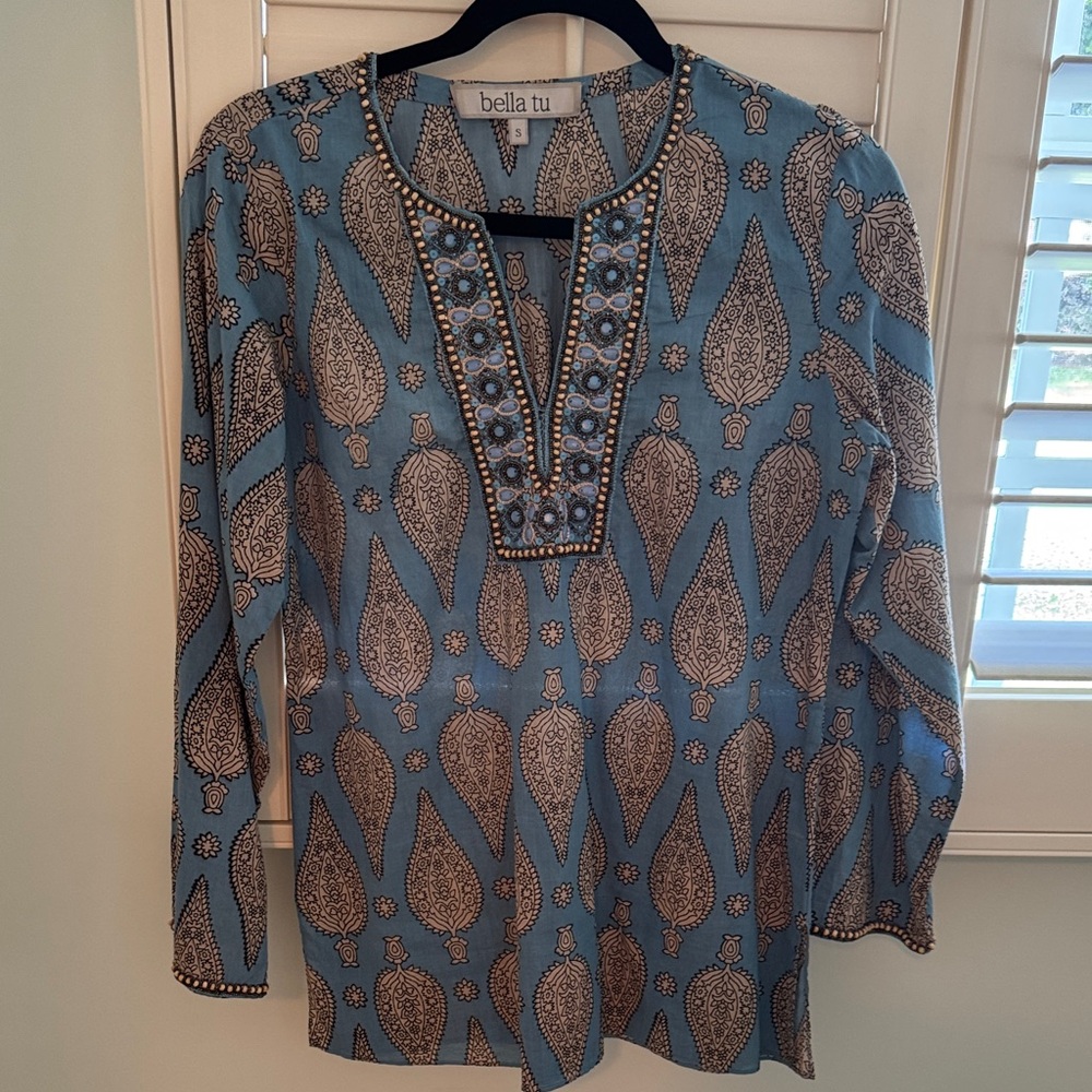 bella tu beaded V-neck summer-weight cotton tunic